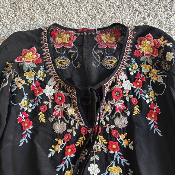 Johnny Was Womens Large Autumn Bloom Black Embroidered Floral Tunic Top - Picture 8 of 15